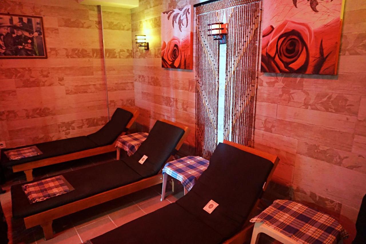 Side Legend Hotel Luaran gambar